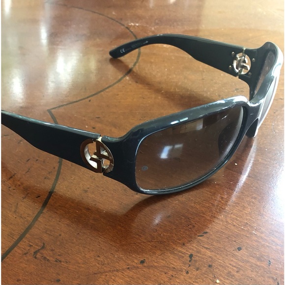 COPY - Giorgio Armani Sunglasses - Picture 1 of 6
